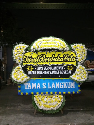 Papan Bunga Duka di Okhika